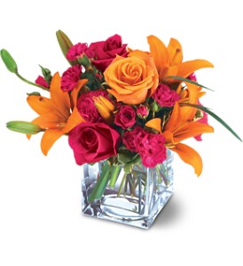 Teleflora's Uniquely Chic Bouquet in Midlothian�TX, Growing Ideas